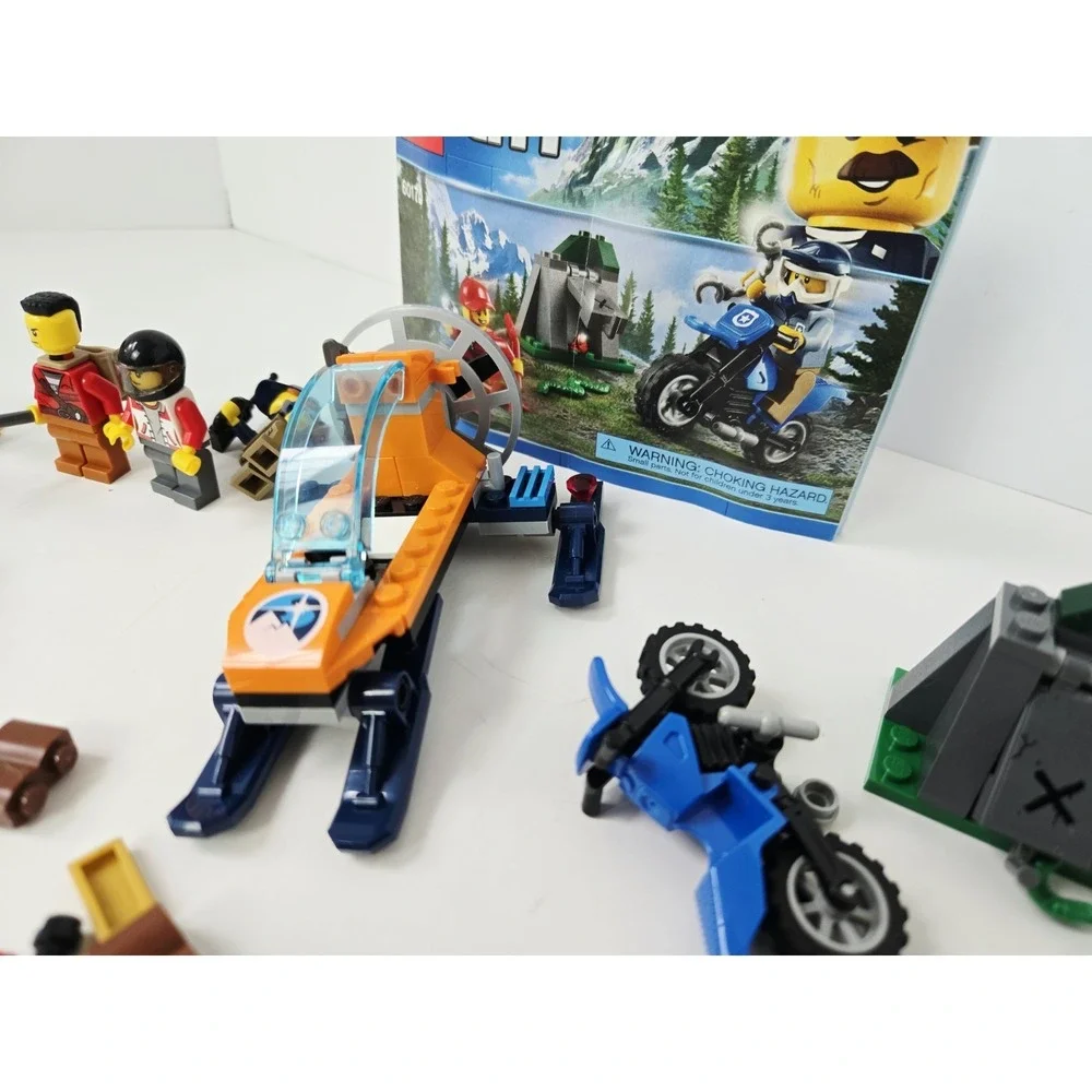 Lego City Off Road Chase 60170 lot‎